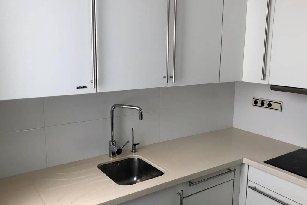 Lujoso apartamento en 1ª línea recién reformado Santa Pola Esterno foto