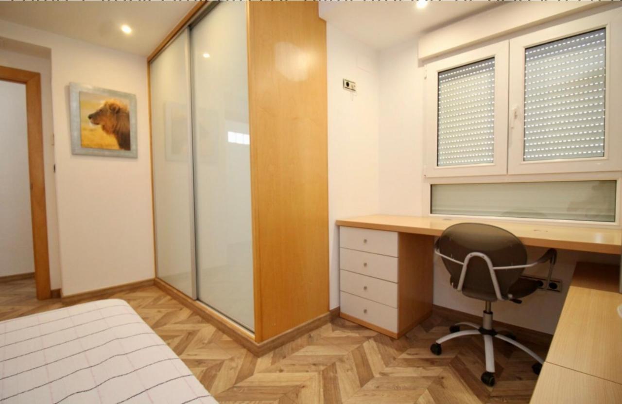 Lujoso apartamento en 1ª línea recién reformado Santa Pola Esterno foto